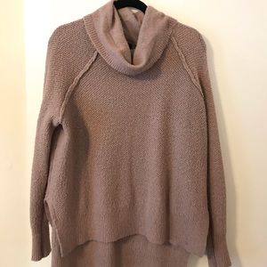 Cowl-neck sweater in mauve pink